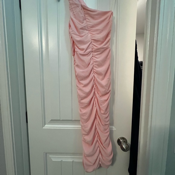 Love Design Dress - Picture 2 of 3